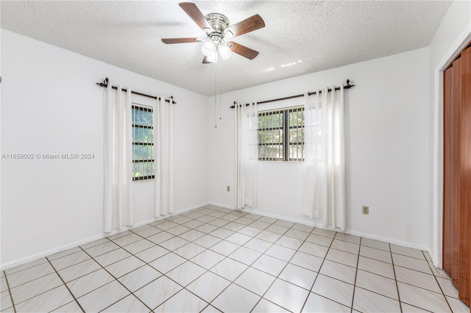 473 De Soto Dr