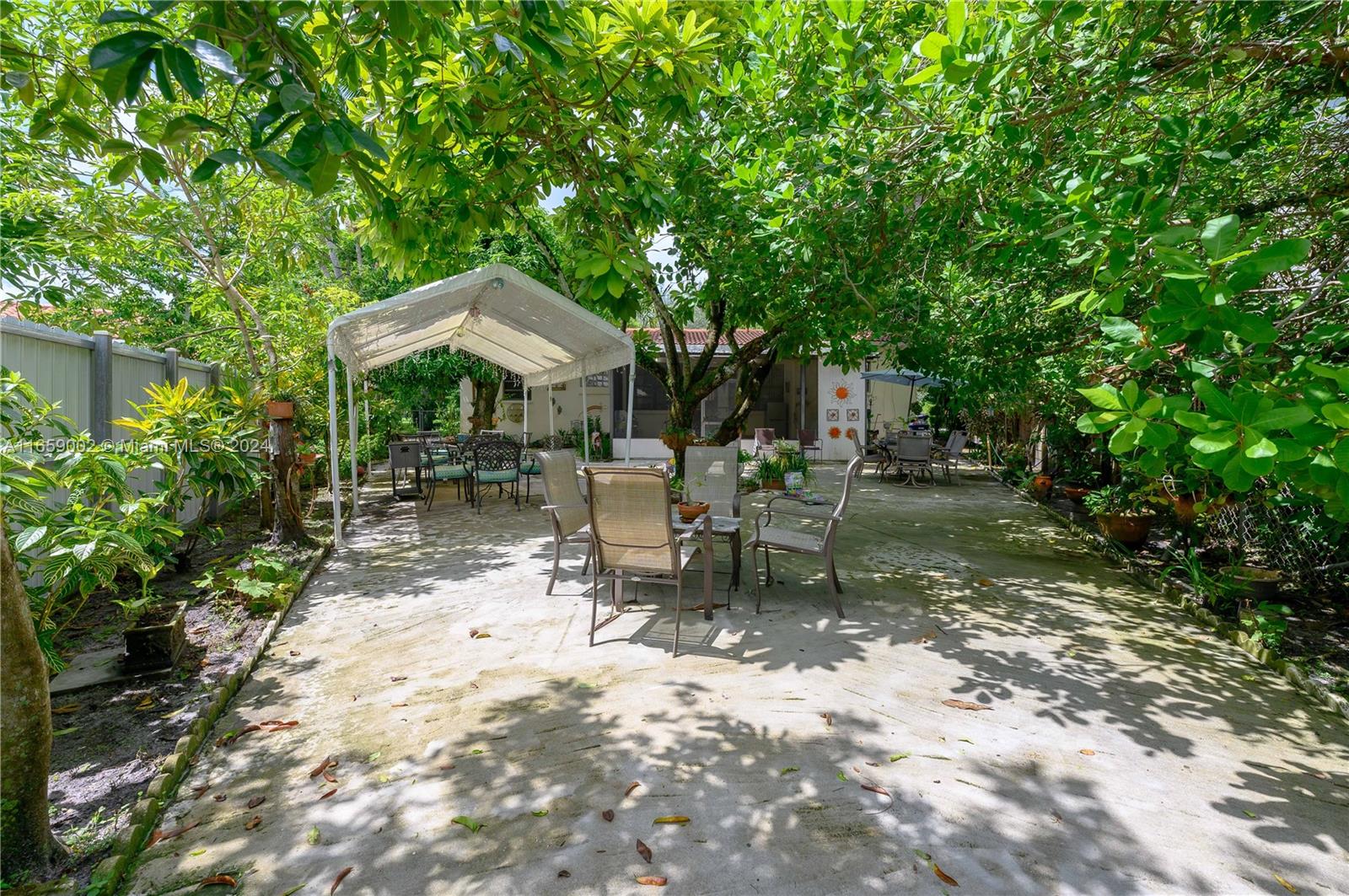 473 De Soto Dr