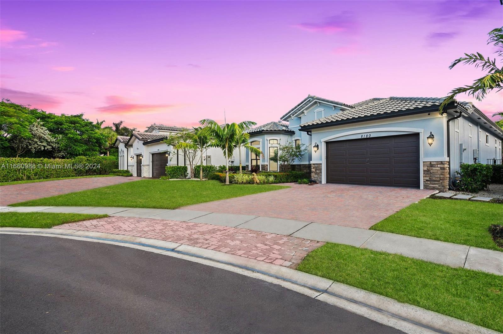 8180 Acadia Ct