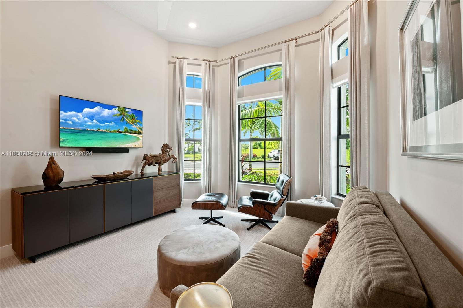 8180 Acadia Ct