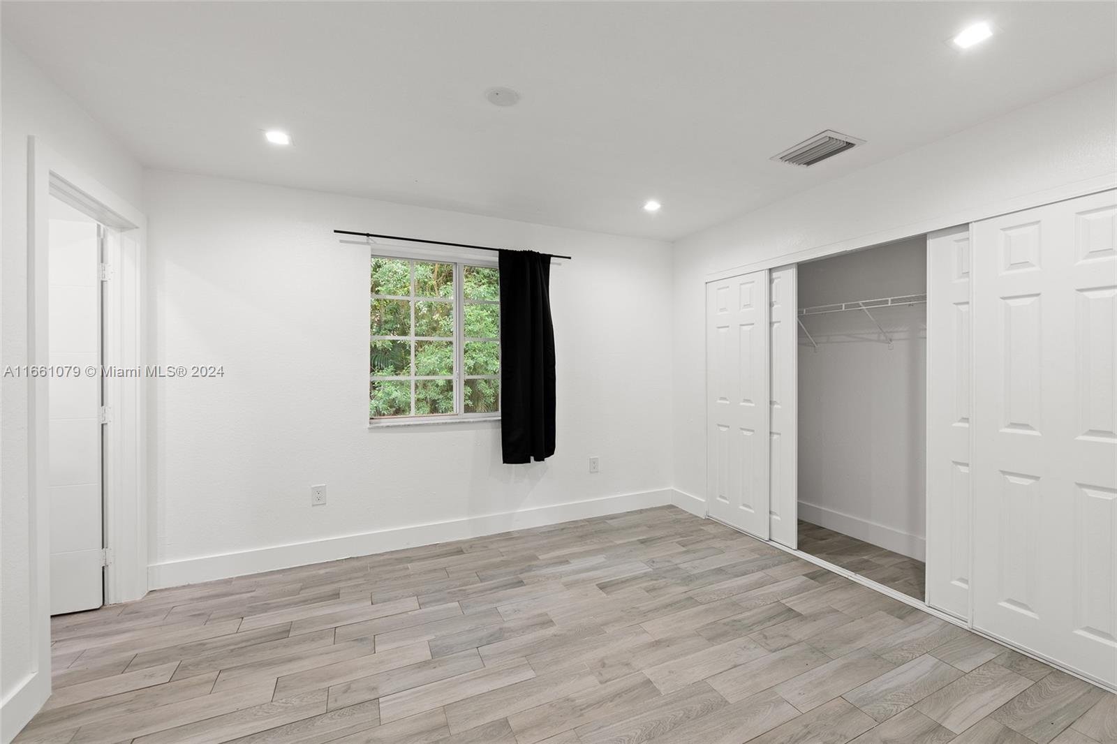 1330 NE 117th Ter