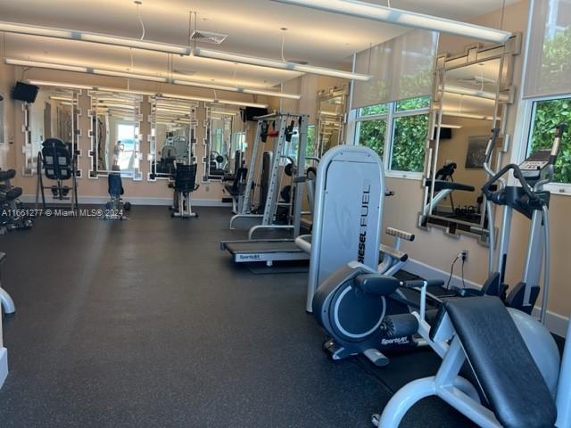 3180 SW 22nd Ter # 908