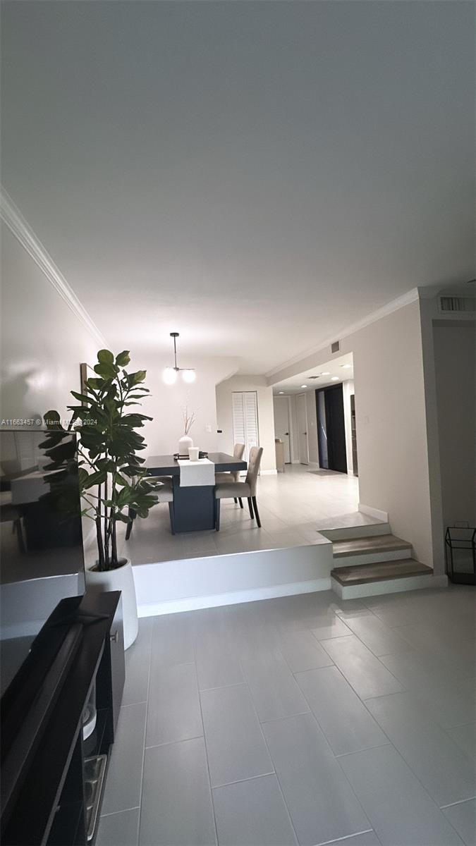 8985 Palm Tree Ln # 8985