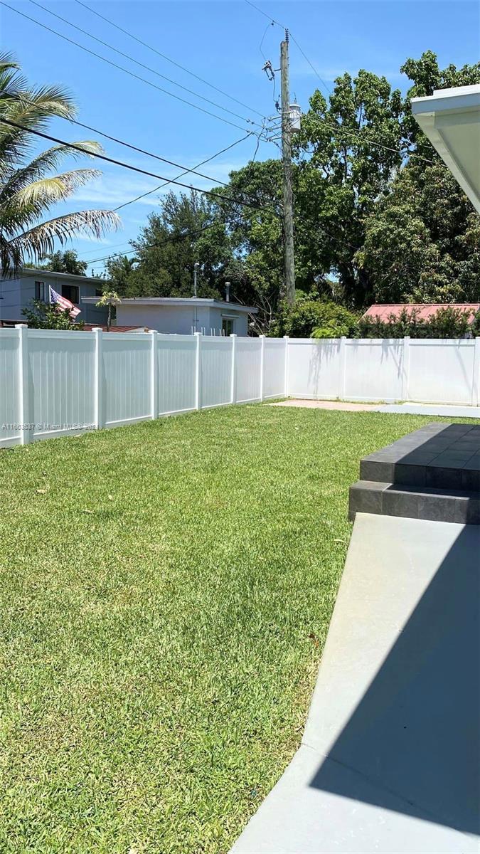 3990 NW 64th Ave