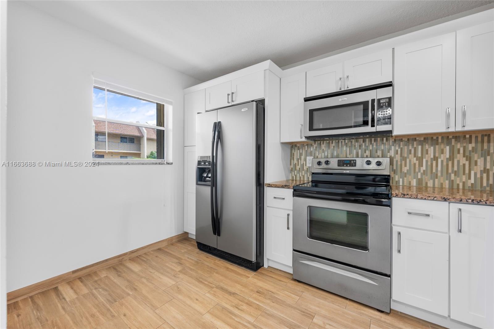 2865 SW 22nd Ave # 105