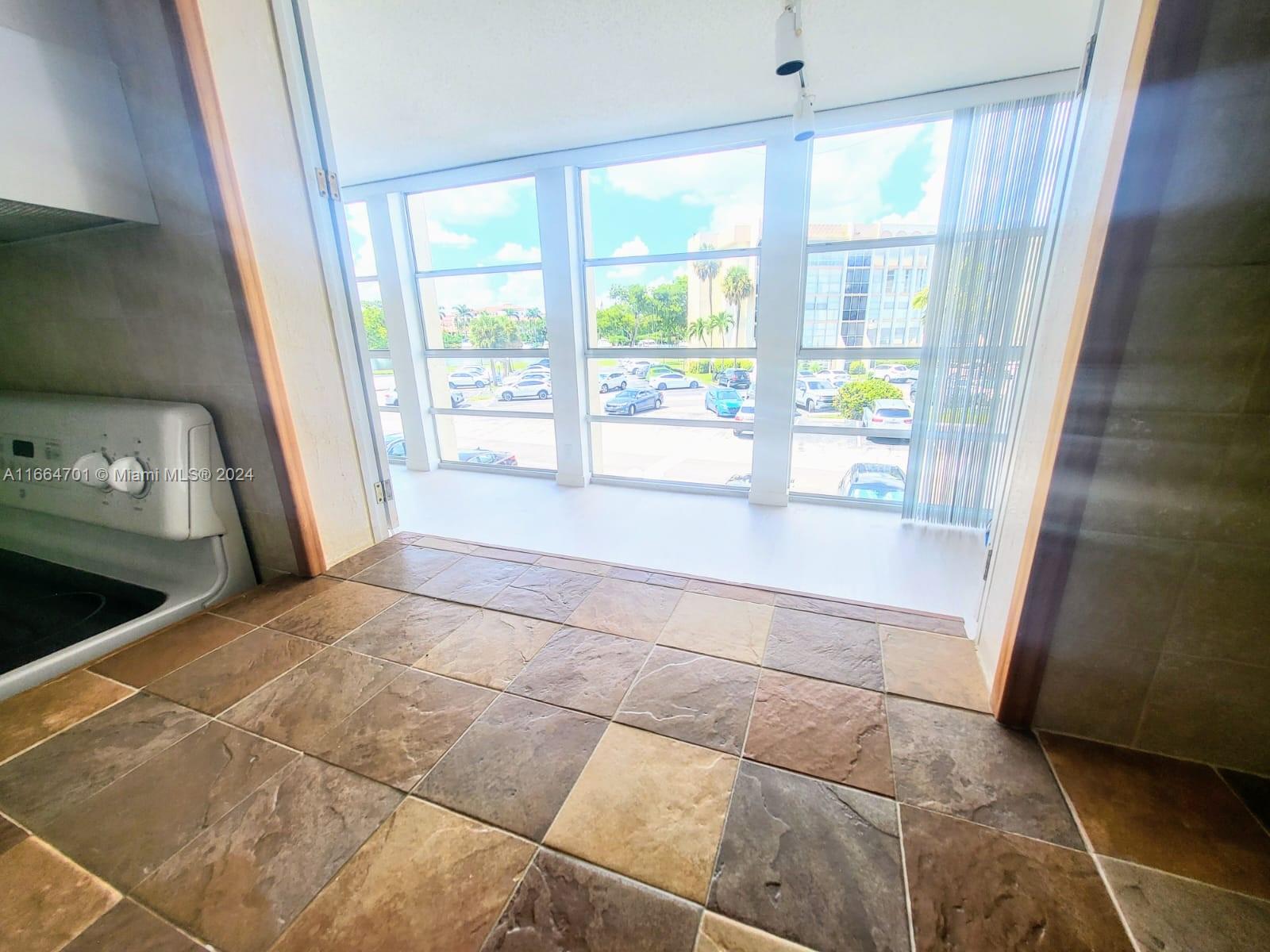 501 Three Islands Blvd # 204