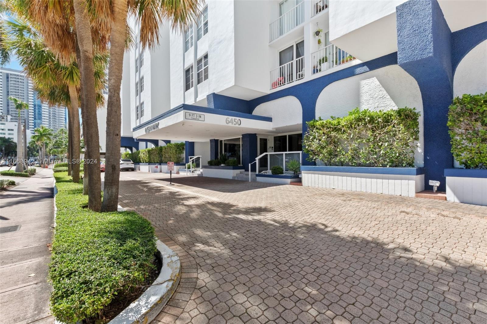 6450 Collins Ave # 606