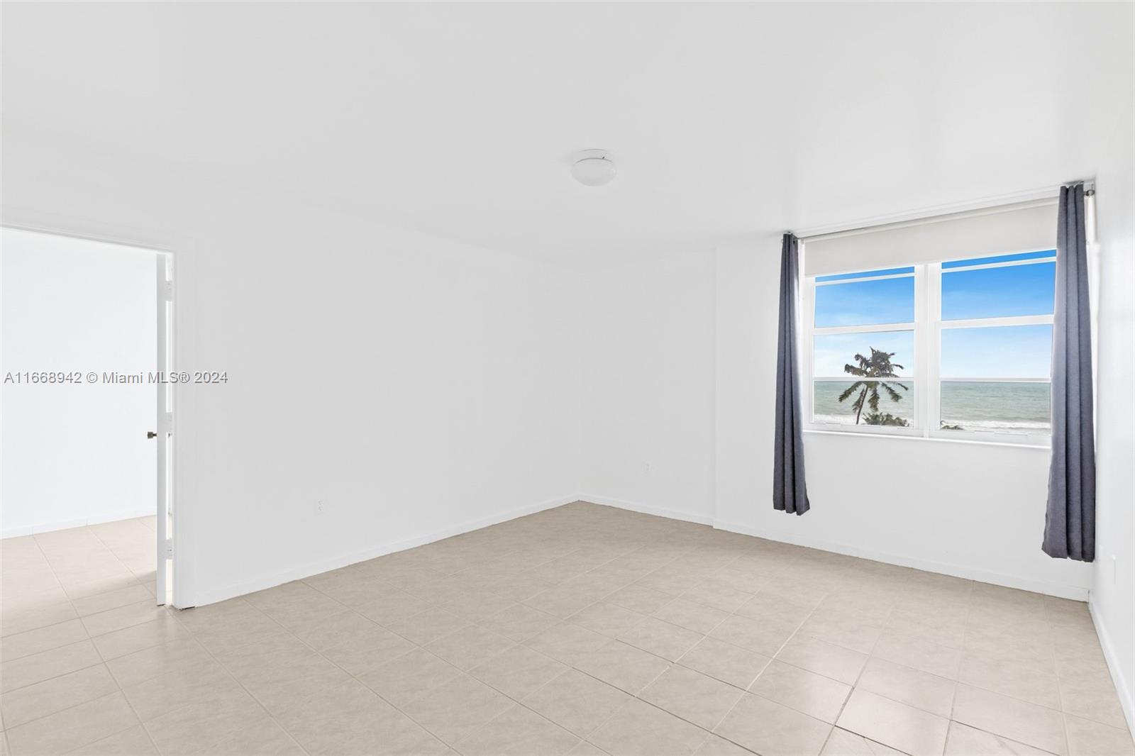 6450 Collins Ave # 606