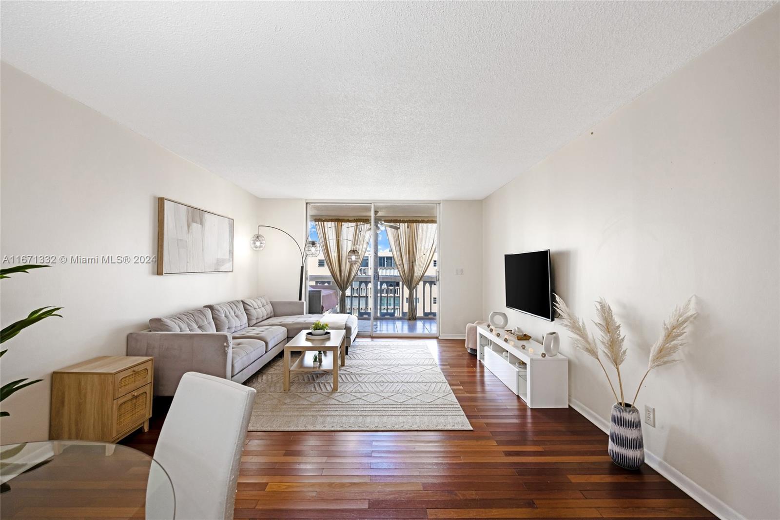 420 NE 12th Ave # 704