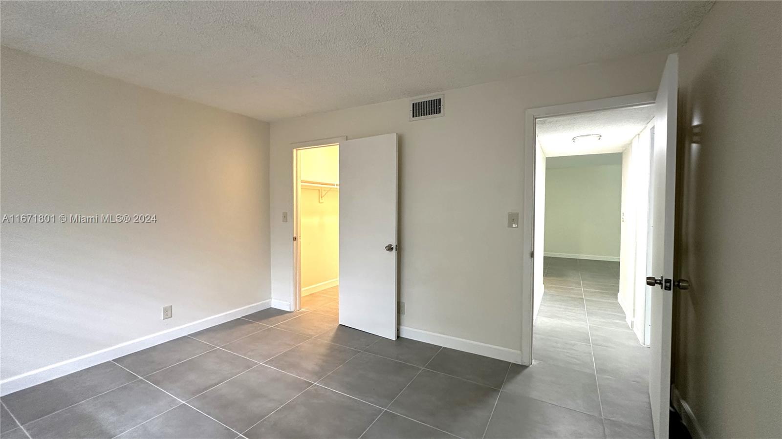 2050 N Congress Ave # 101