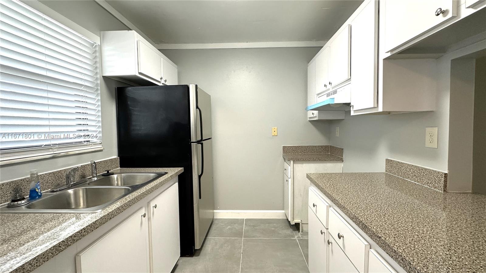 2050 N Congress Ave # 101