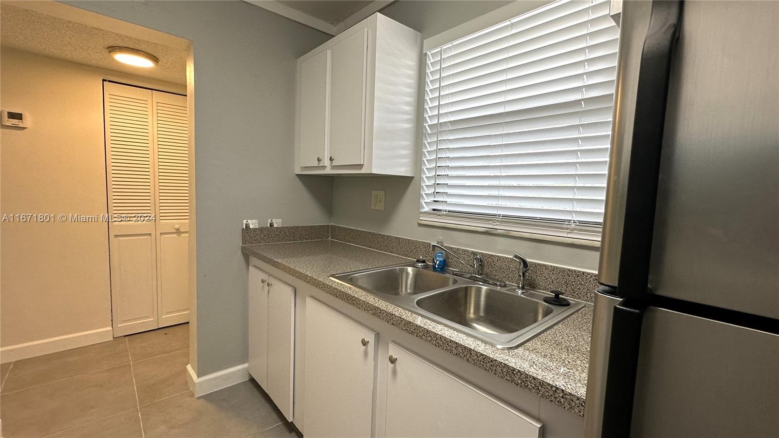 2050 N Congress Ave # 101