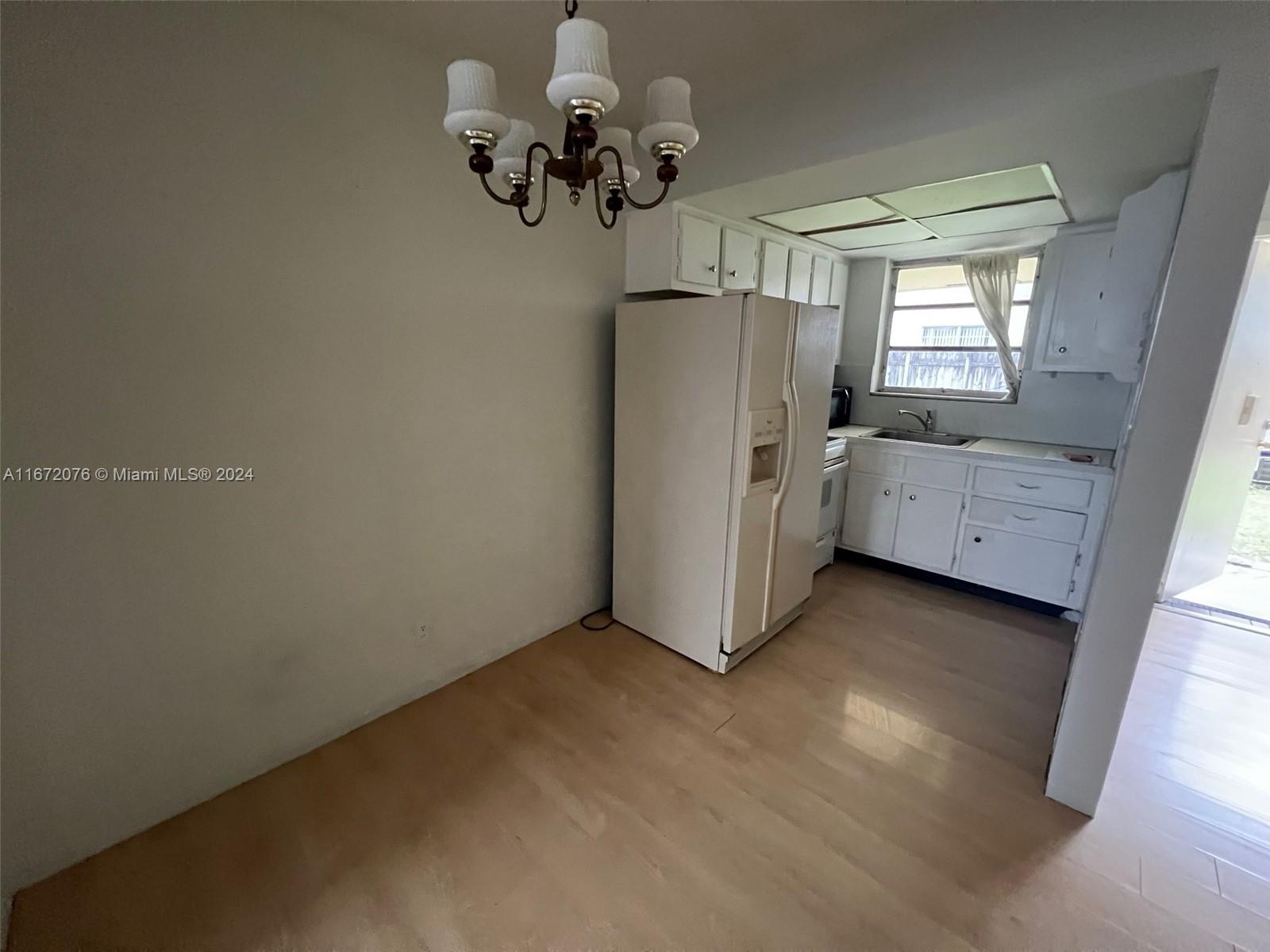 4841 SW 45th Ave # 2