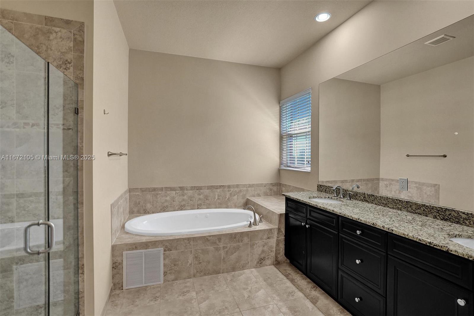 10398 Waterside Ct
