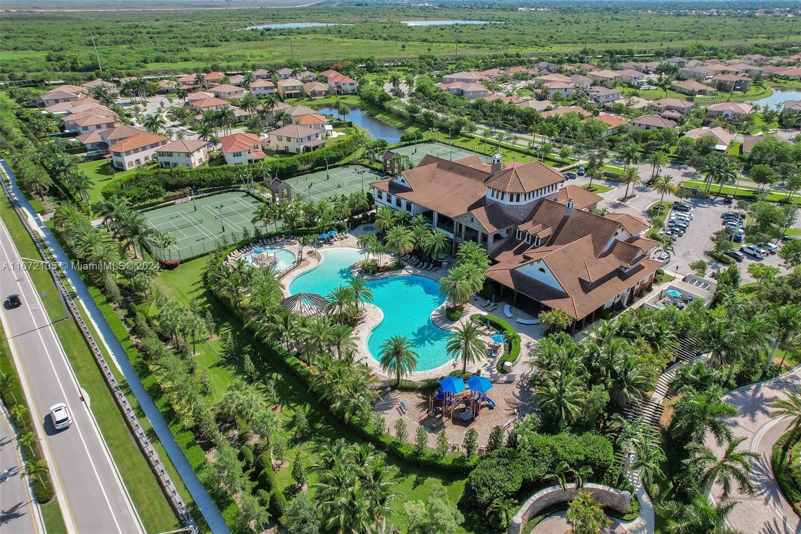 10398 Waterside Ct