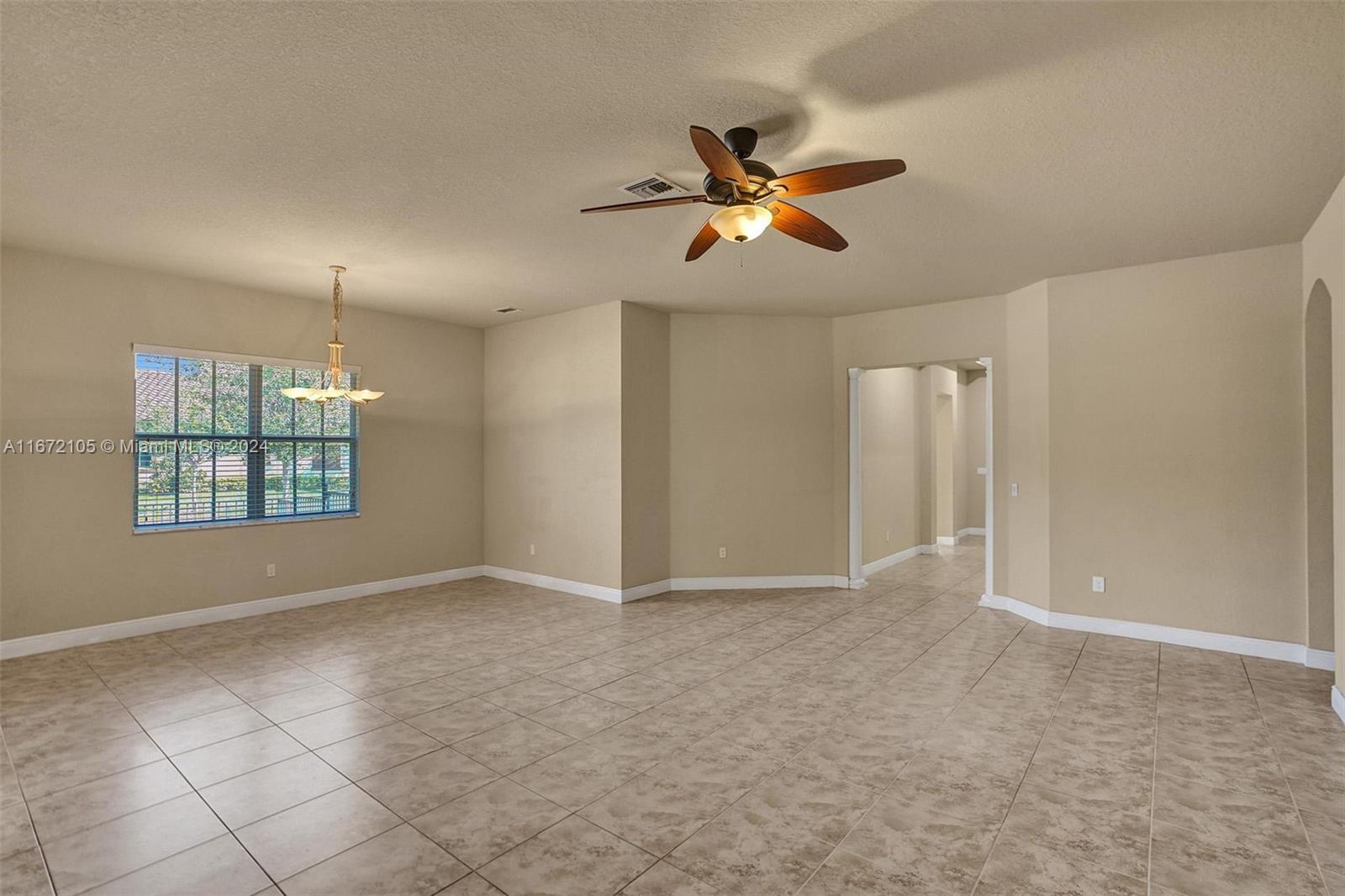 10398 Waterside Ct