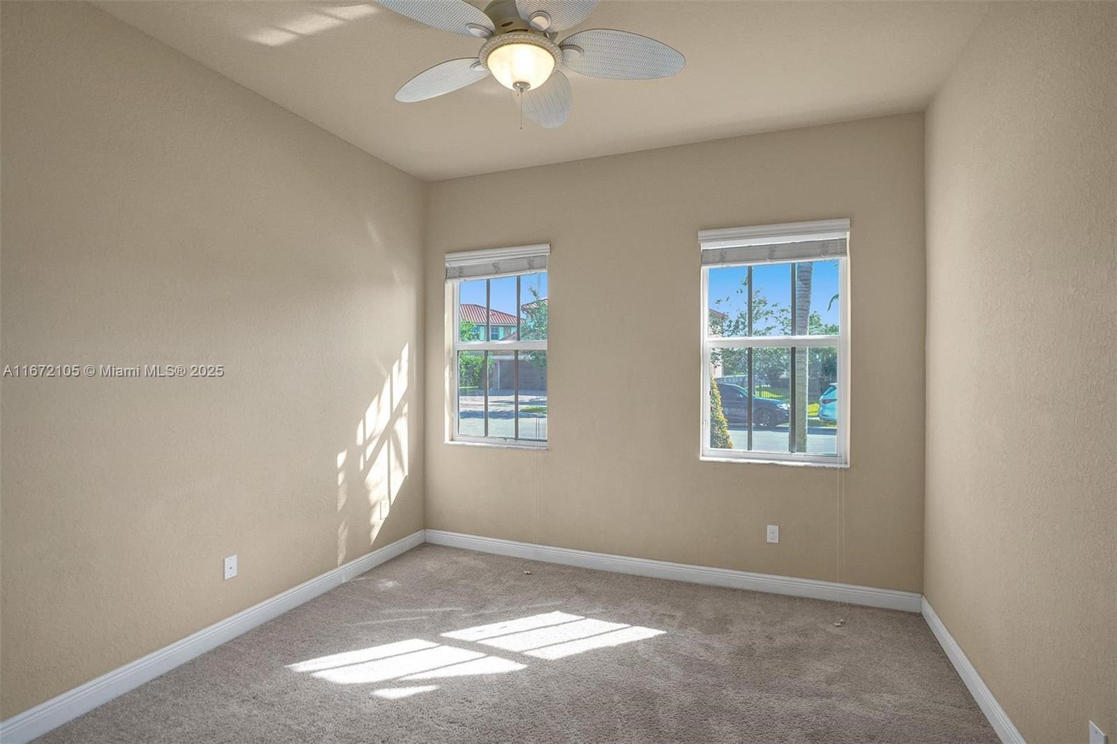 10398 Waterside Ct
