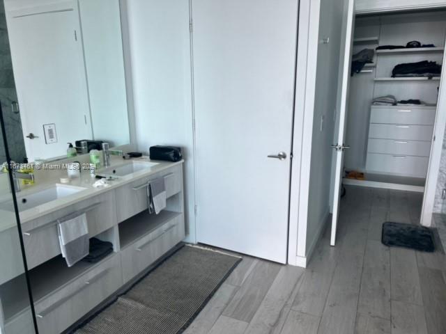 480 NE 31st St # 905