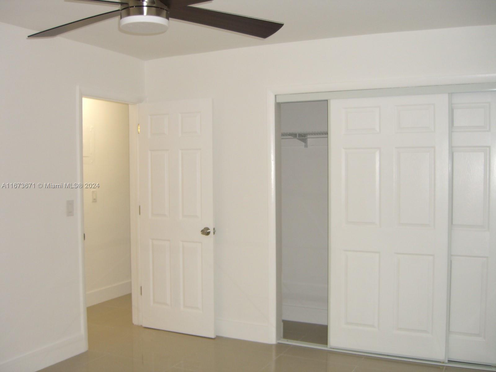 5300 Hollywood Blvd Unit: 3