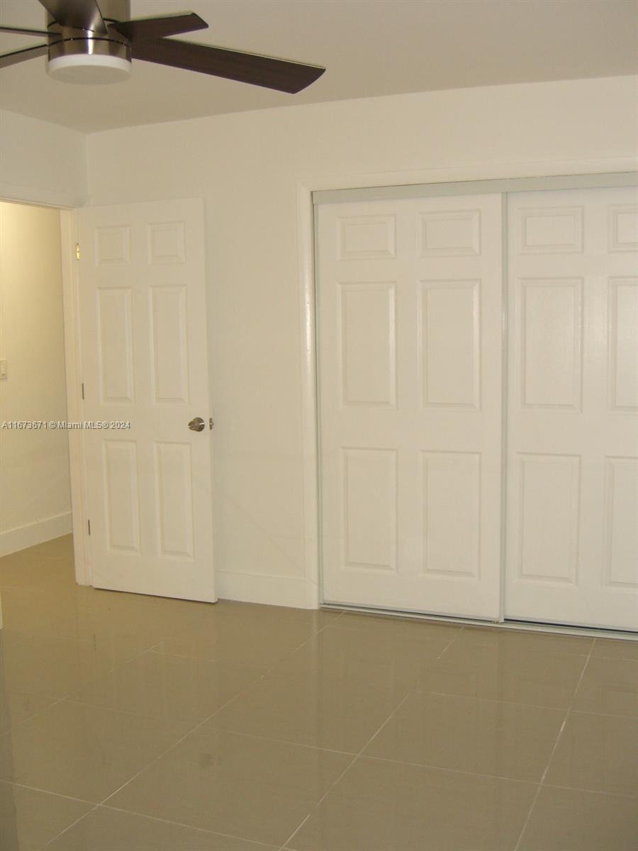 5300 Hollywood Blvd Unit: 3