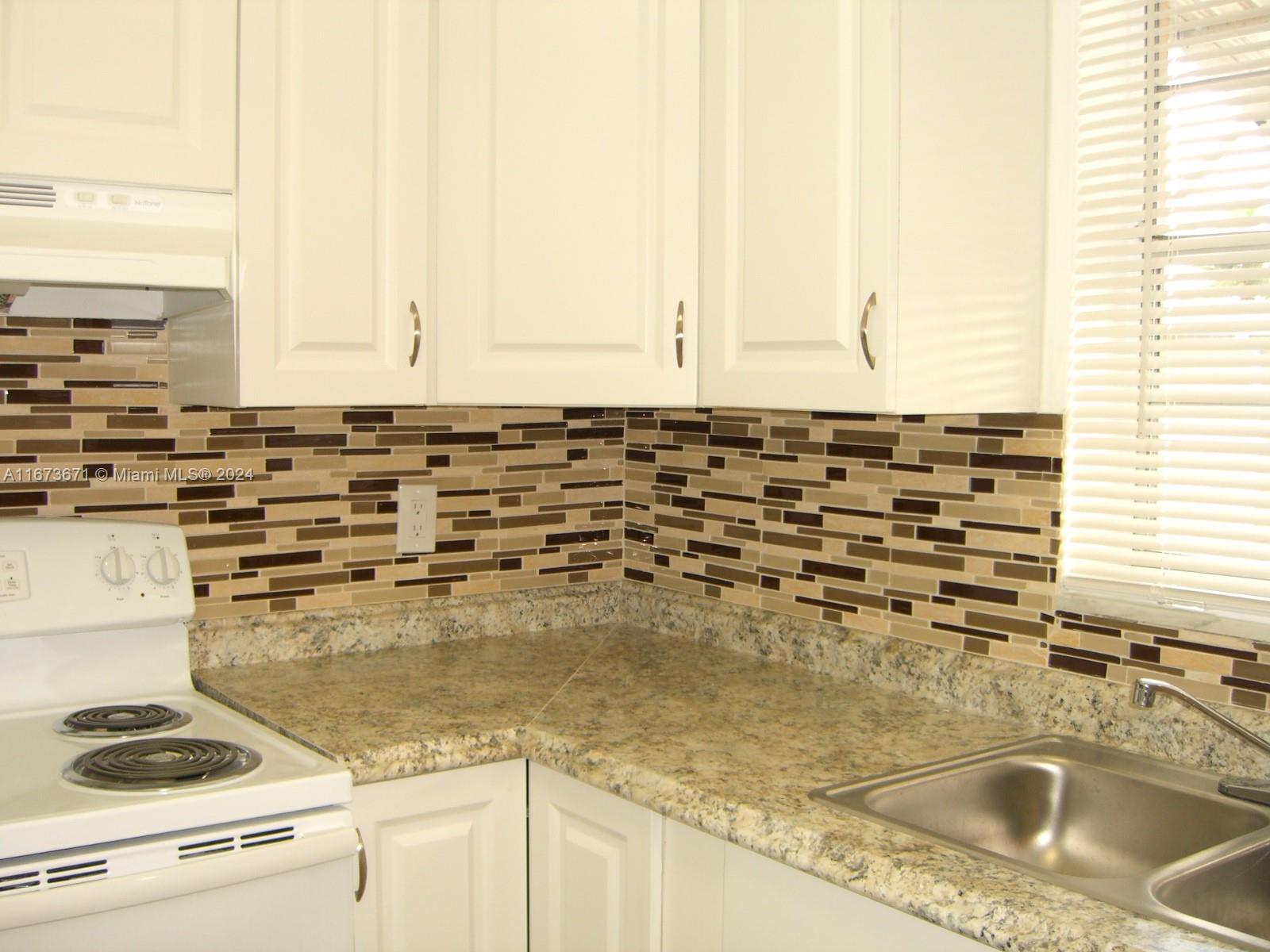 5300 Hollywood Blvd Unit: 3