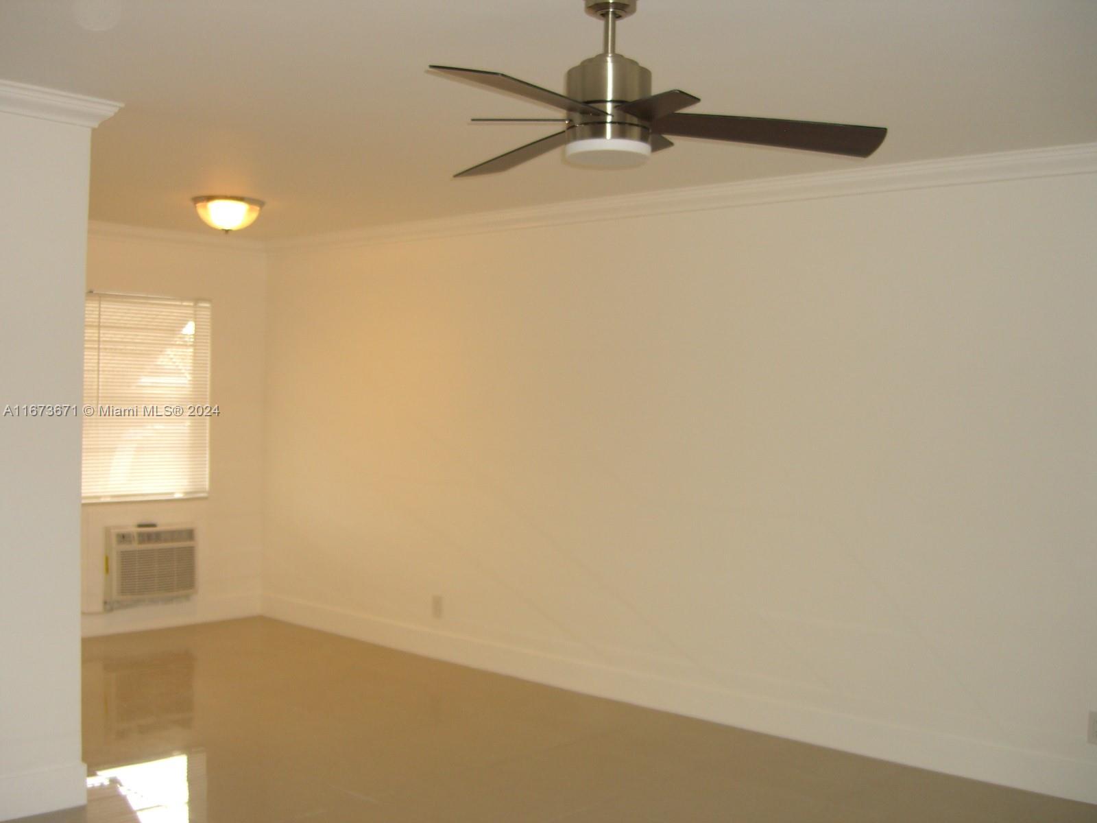 5300 Hollywood Blvd Unit: 3