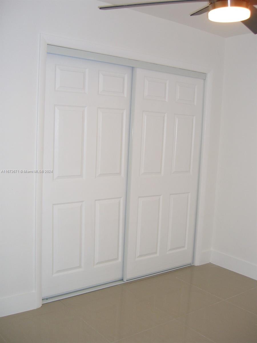 5300 Hollywood Blvd Unit: 3