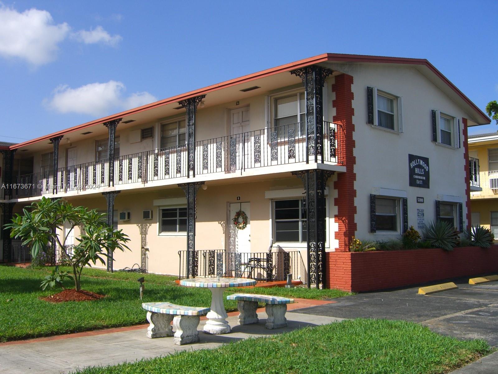 5300 Hollywood Blvd Unit: 3