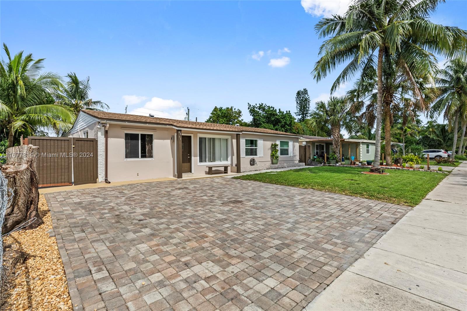 6471 SW 15th Ct