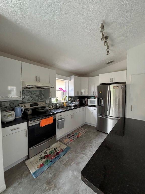 3198 NW 99th Pl