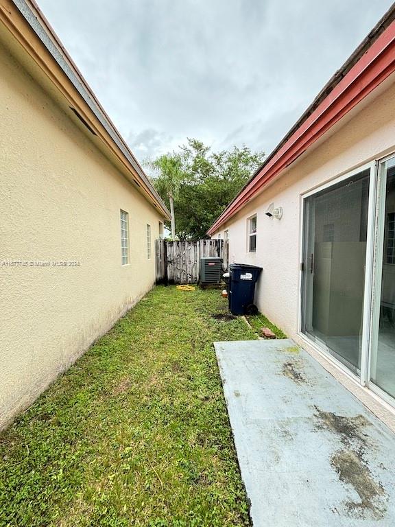 3198 NW 99th Pl