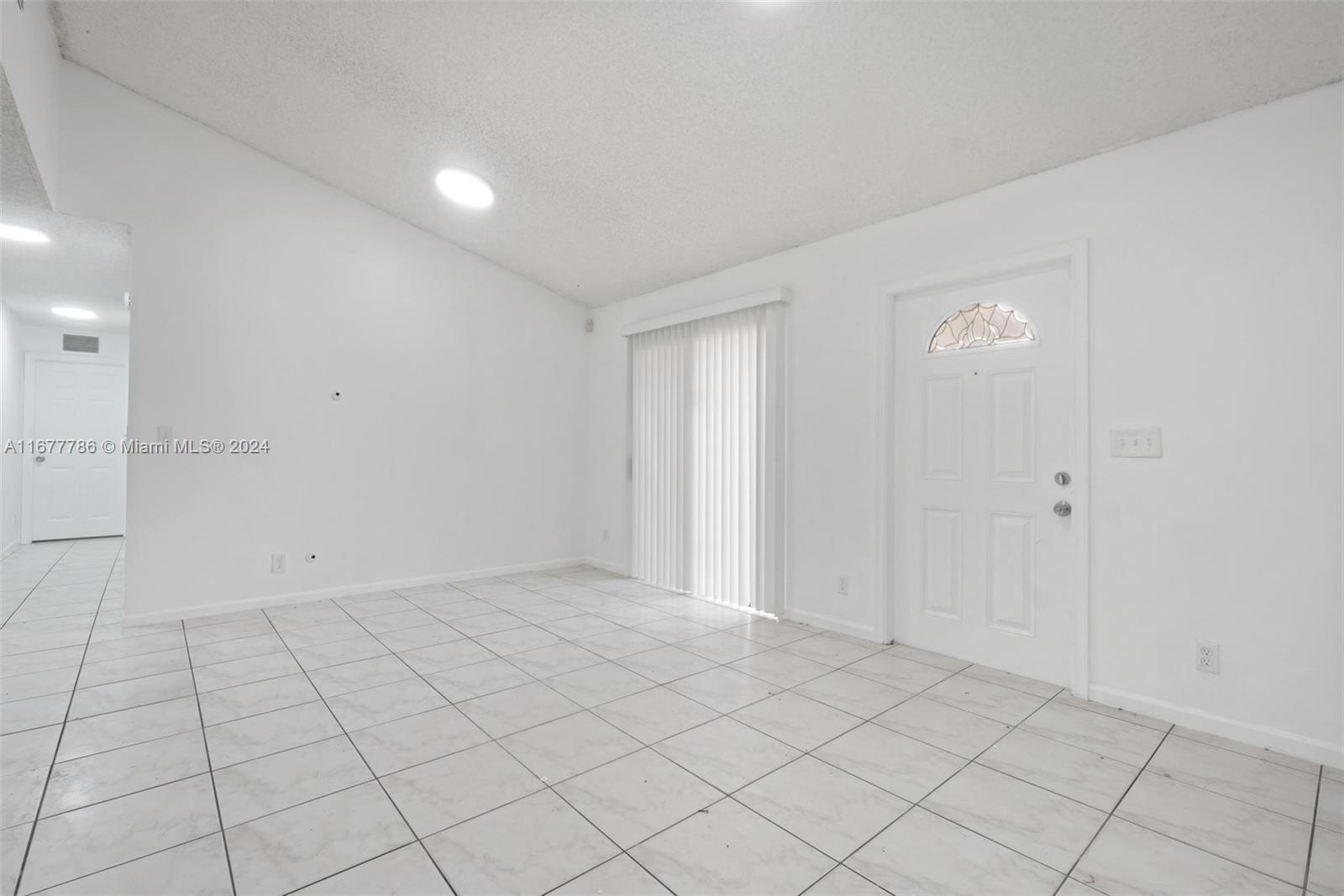 1252 SW 75th Ave