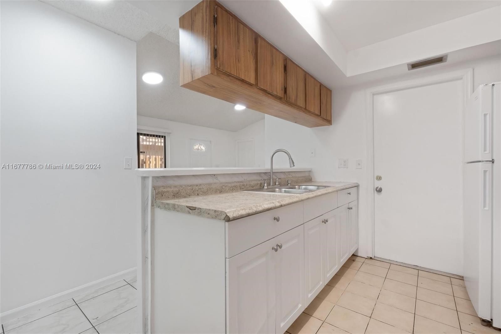 1252 SW 75th Ave