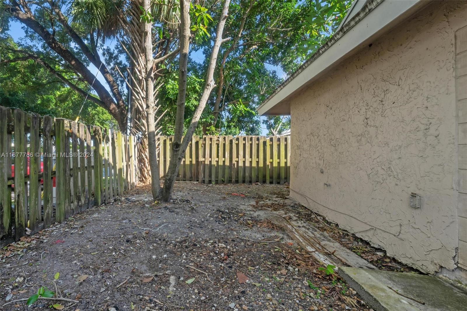 1252 SW 75th Ave