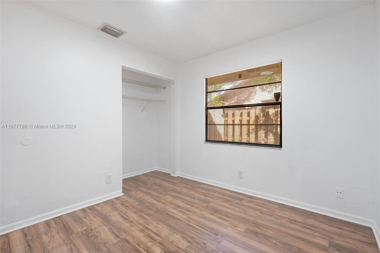 1252 SW 75th Ave