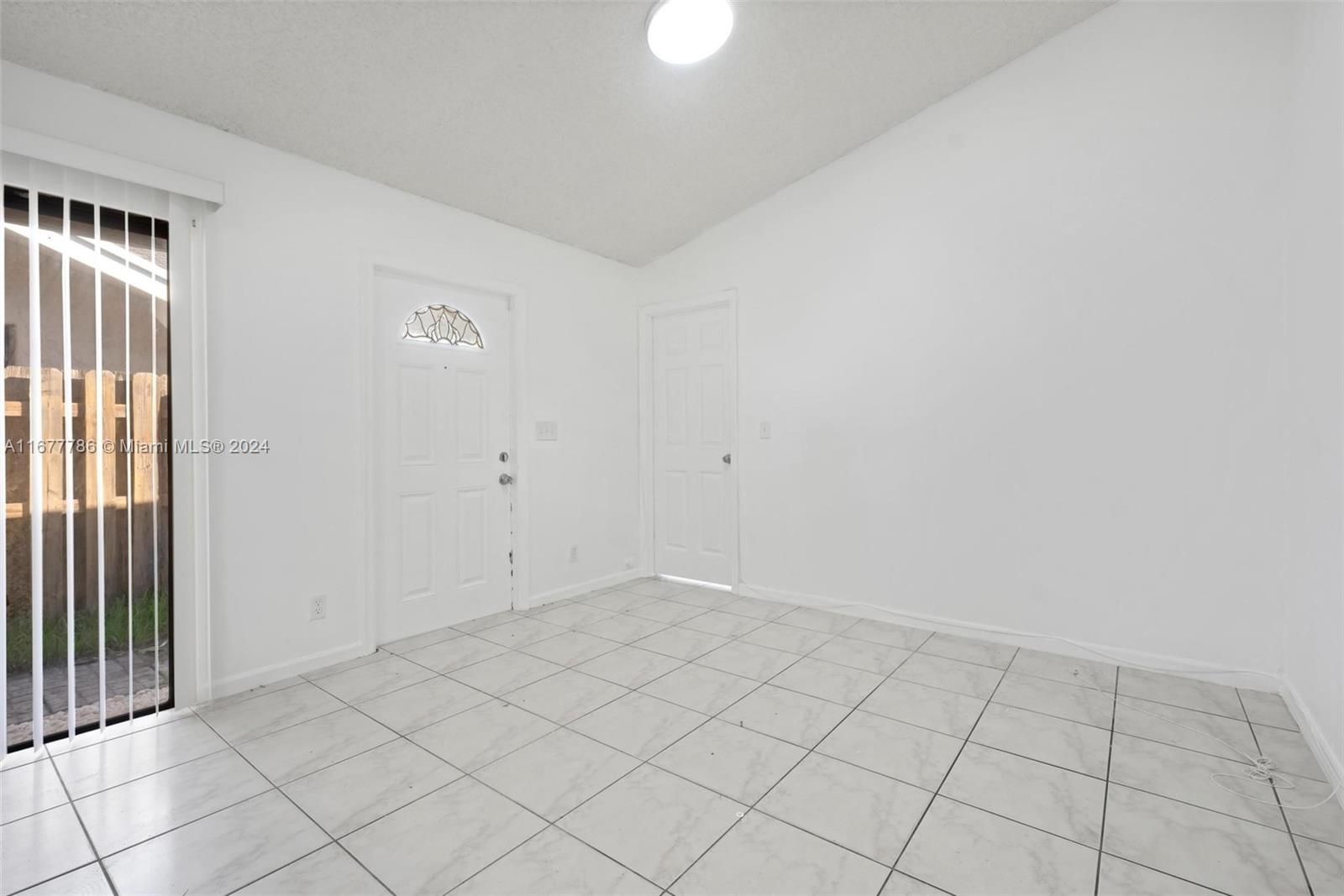 1252 SW 75th Ave