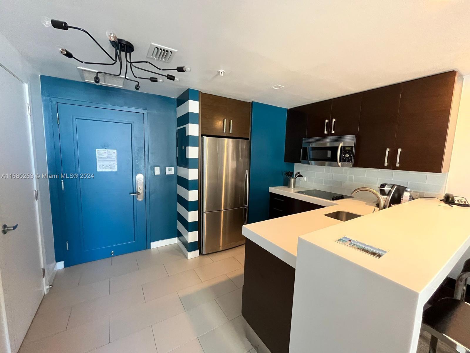 17315 Collins Ave # 1207