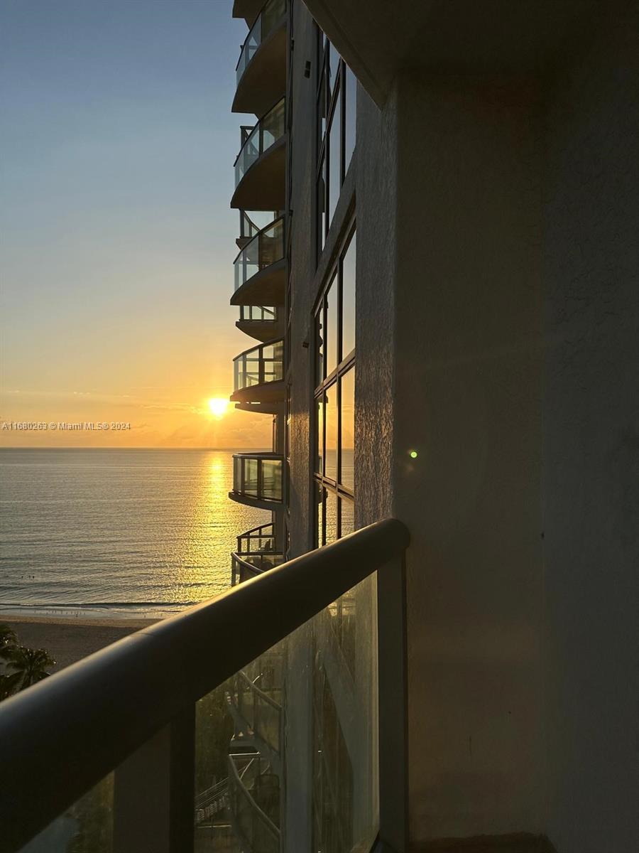 17315 Collins Ave # 1207
