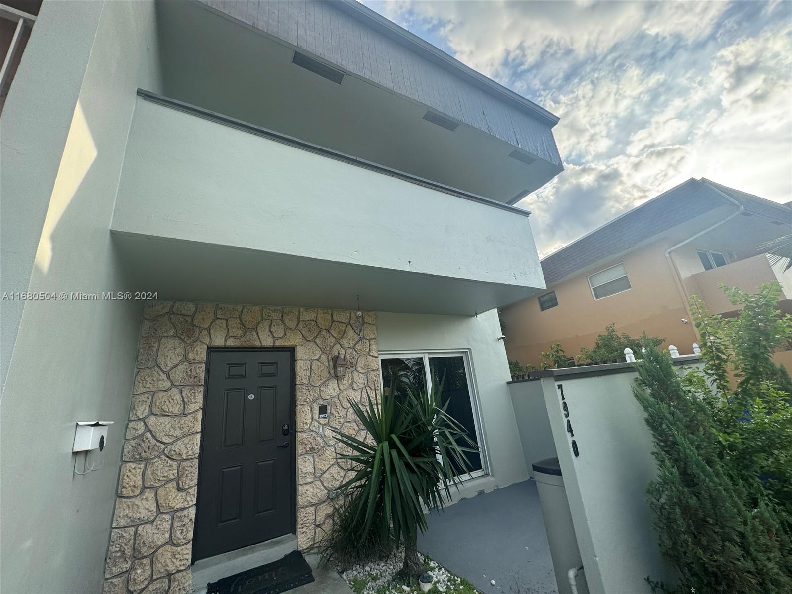 7940 SW 5th St