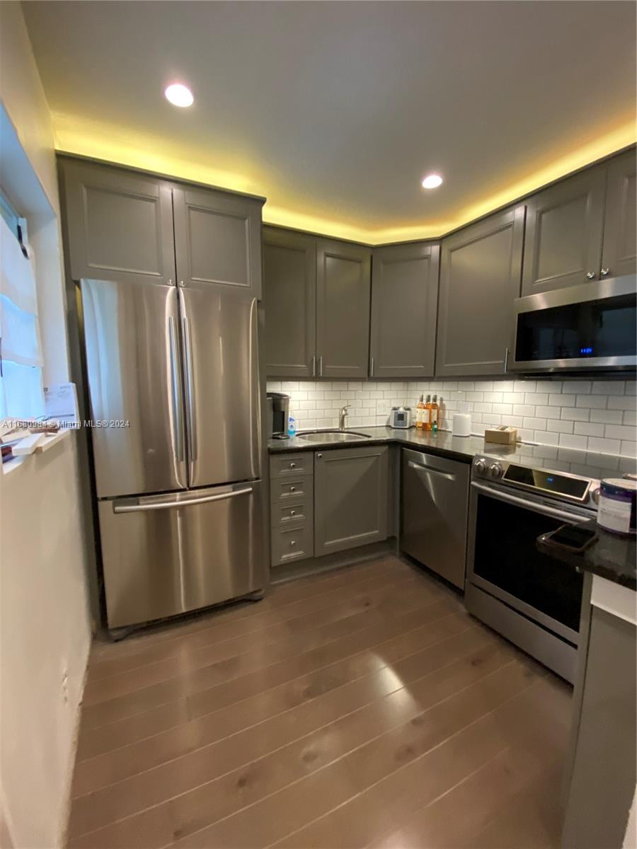2655 NE 8th Ave # 205