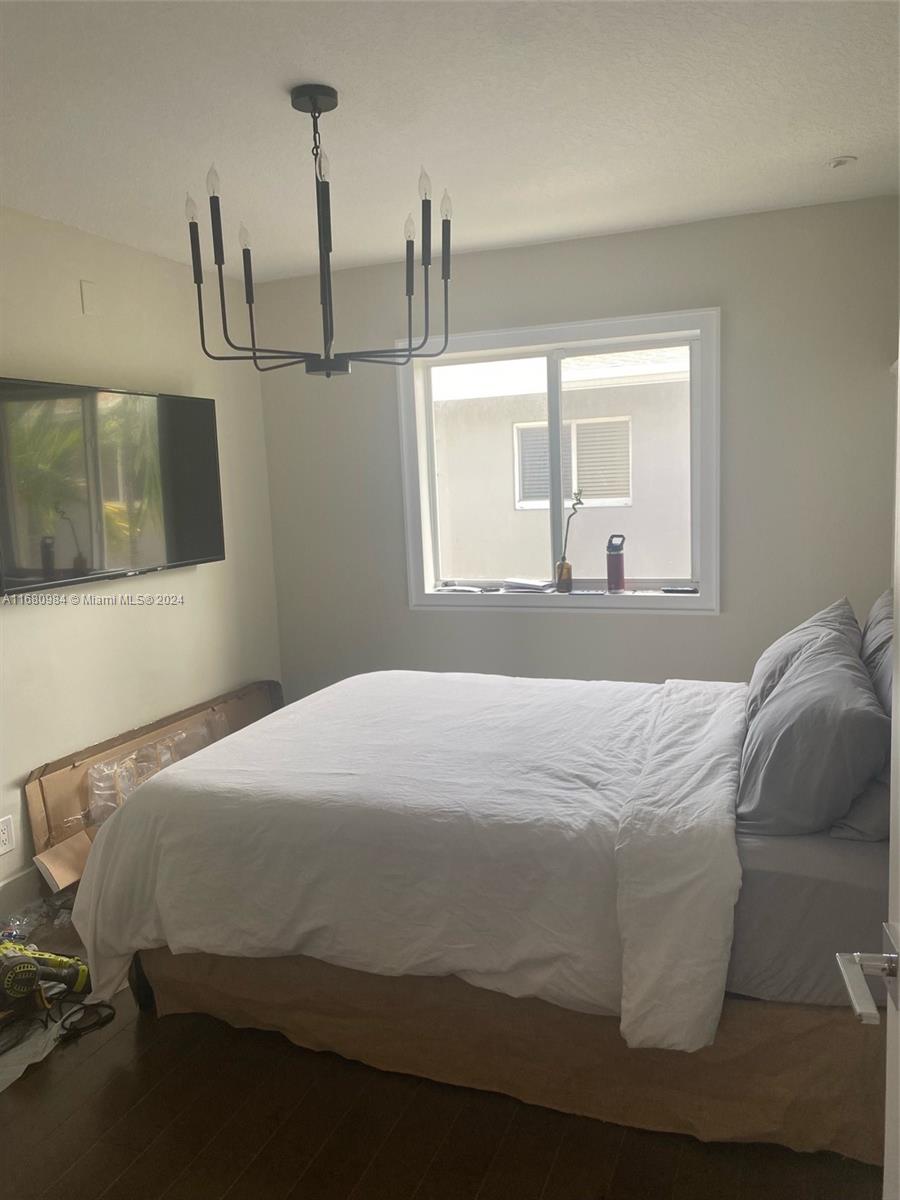 2655 NE 8th Ave # 205