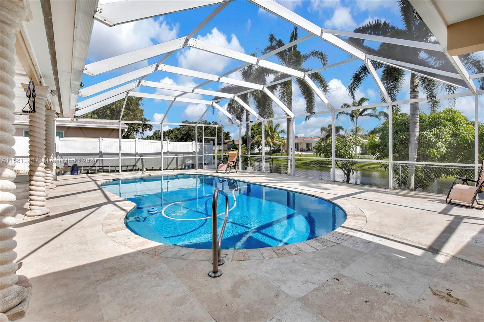 301 NW 93rd Ave