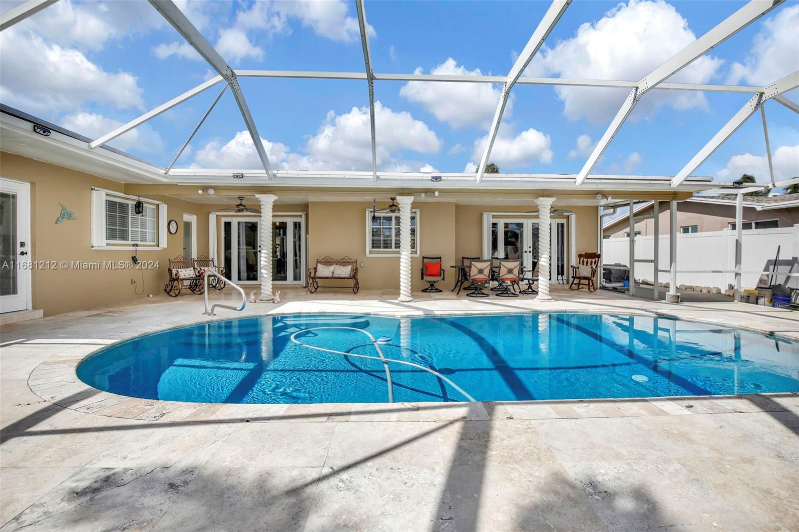 301 NW 93rd Ave