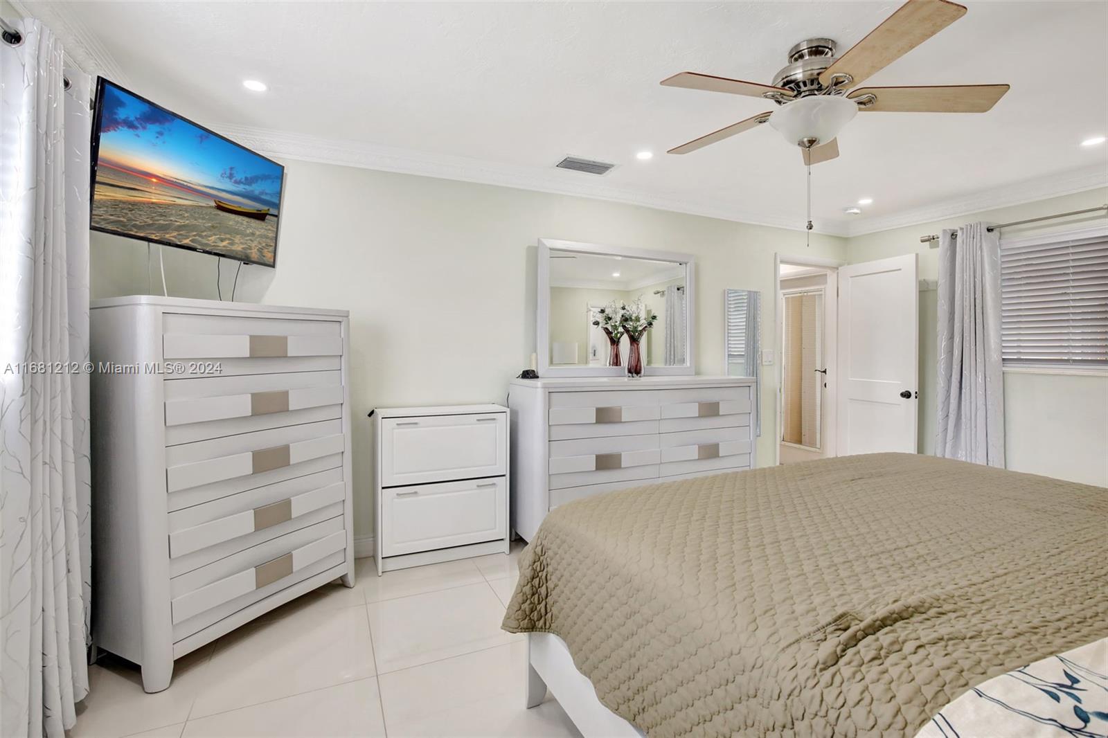 301 NW 93rd Ave