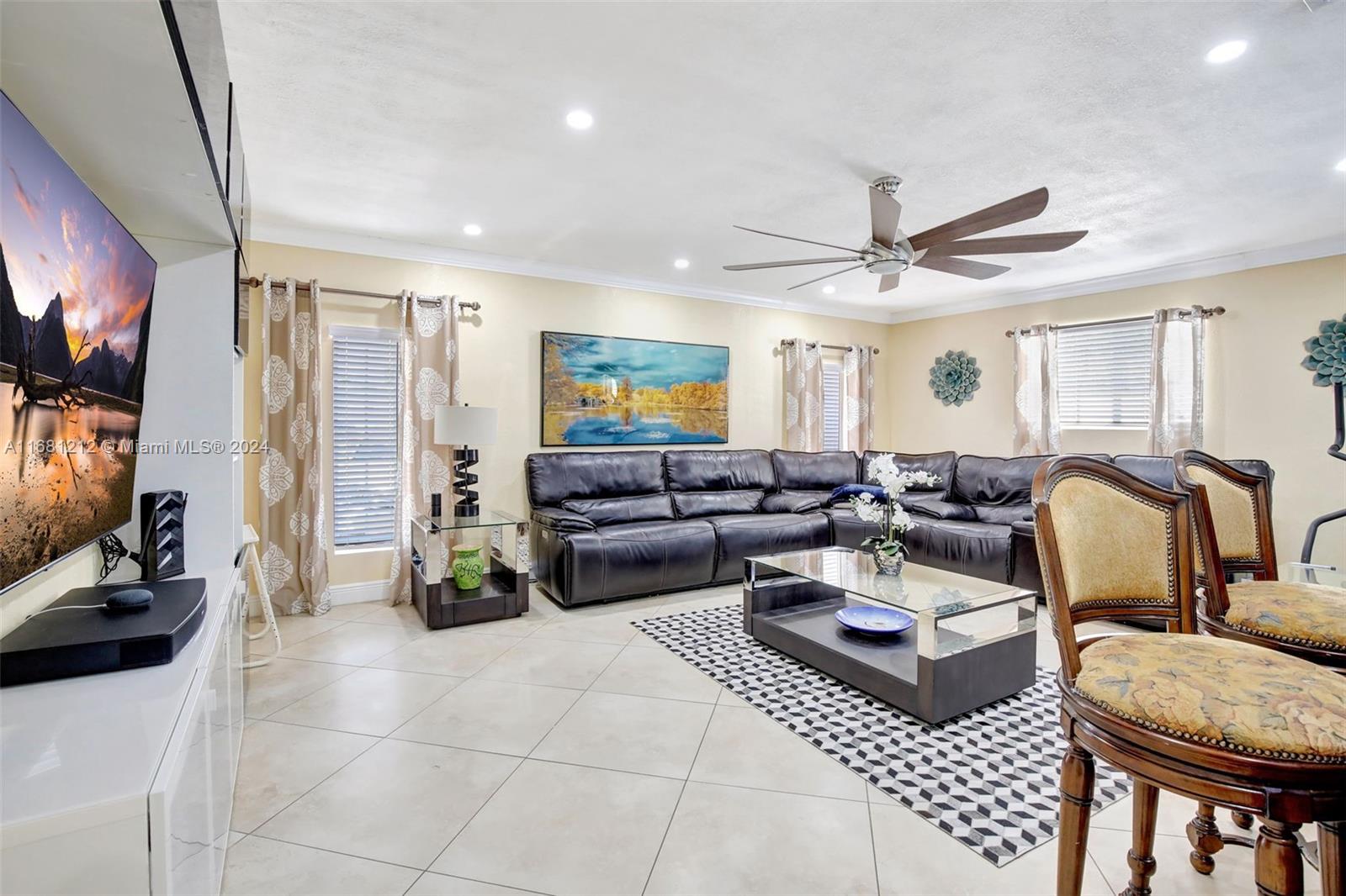 301 NW 93rd Ave