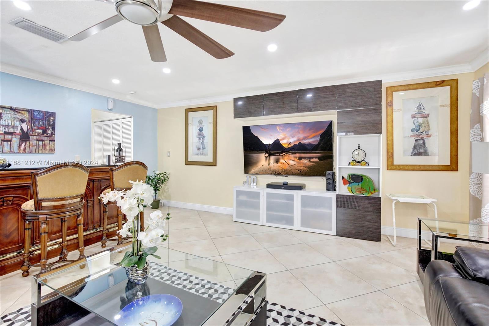 301 NW 93rd Ave