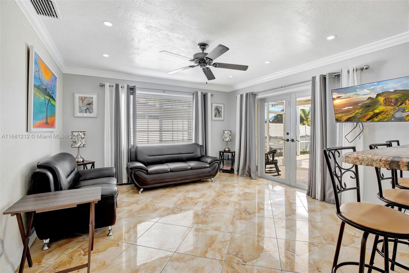 301 NW 93rd Ave