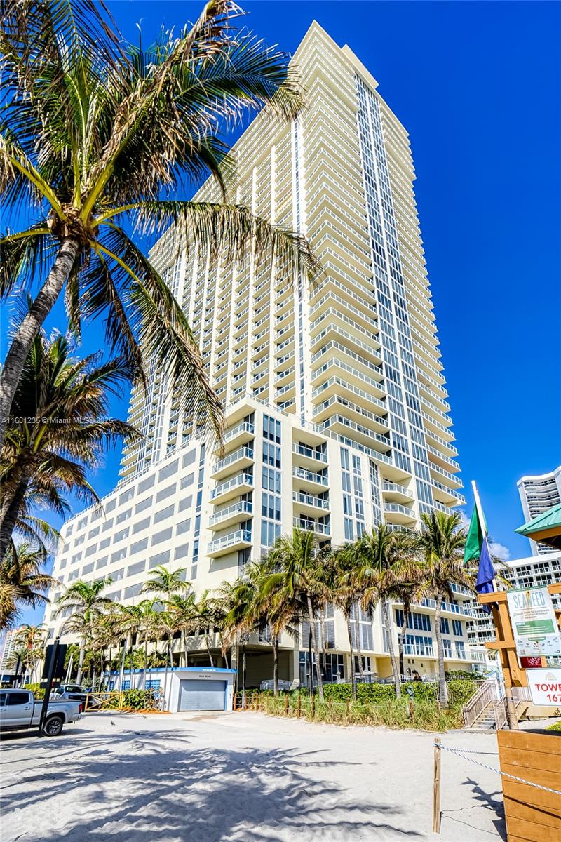 16699 Collins Ave # 2307