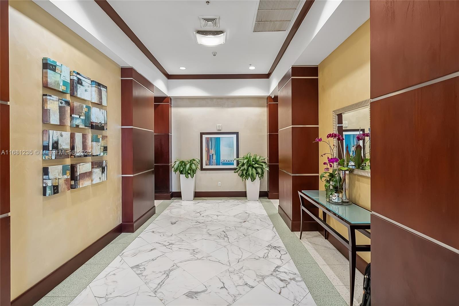 16699 Collins Ave # 2307