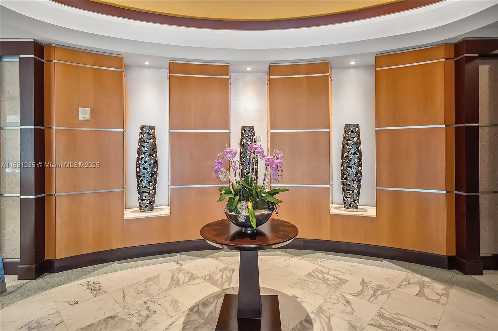 16699 Collins Ave # 2307